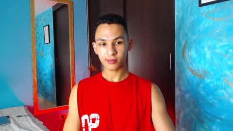 Snapshot of liuscast_22 chatting on January 2025 01:30:01 PM Luis Castro  online show from January 2025 01:30:01 PM