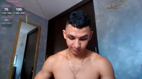 Snapshot of liuscast_22 chatting on October 2025 03:43:01 PM Luis Castro  online show from October 2025 03:43:01 PM