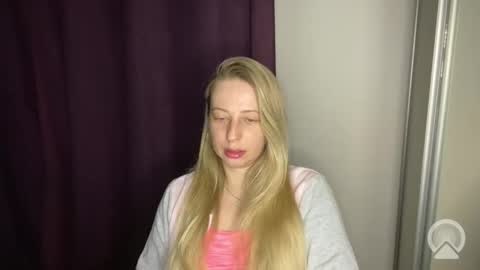 Livandria online show from May 2026 08:27:02 PM