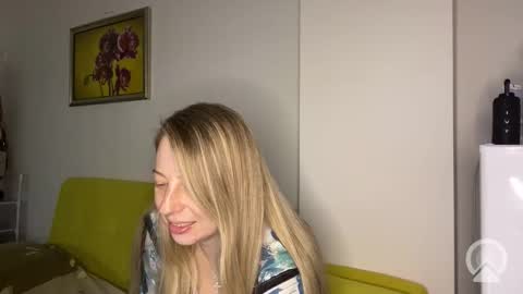 Livandria online show from May 2026 09:32:01 PM