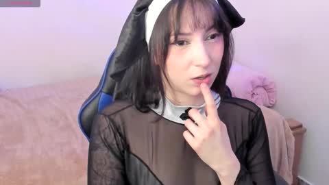 Liz online show from October 2025 04:15:02 AM