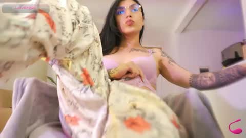 Emily  R online show from June 2026 09:19:01 PM