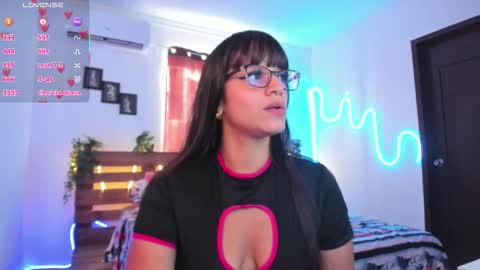 Livfabi  online show from November 2025 05:03:02 PM