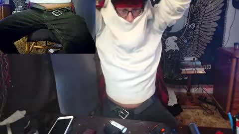 Snapshot of livingpuddle chatting on March 2025 07:17:02 PM livingpuddle online show from March 2025 07:17:02 PM