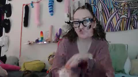 livingtrash online show from December 2025 10:43:01 AM