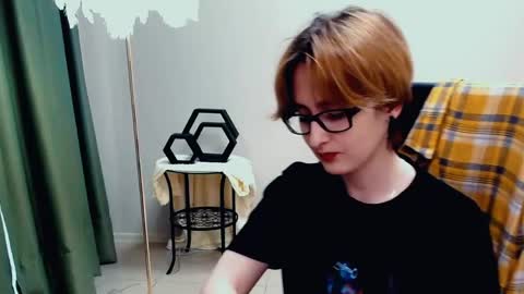 LixeLuna online show from June 2026 06:52:02 AM