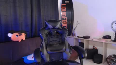 Elizabeth online show from November 2025 11:49:02 PM