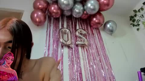 Snapshot of liz_lunaa chatting on May 2026 09:01:02 PM Liz Luna online show from May 2026 09:01:02 PM