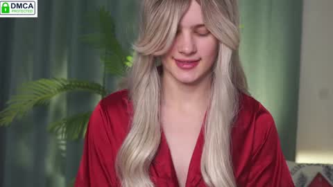 Snapshot of lizbethcoll chatting on January 2025 07:49:01 PM Sunnheart online show from January 2025 07:49:01 PM