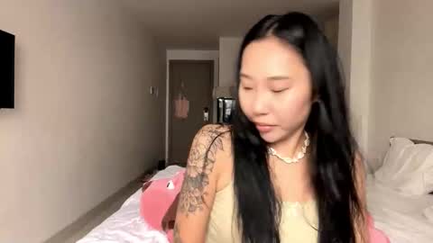 Snapshot of lizbethkvilhaug chatting on October 2025 06:03:02 AM Lizz online show from October 2025 06:03:02 AM