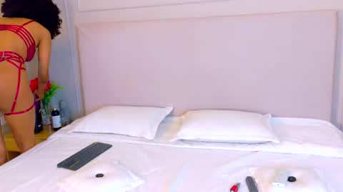 lizlilux online show from September 2025 03:05:01 AM