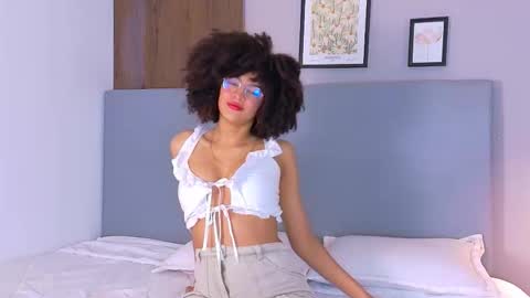 lizlilux online show from October 2025 11:20:02 AM
