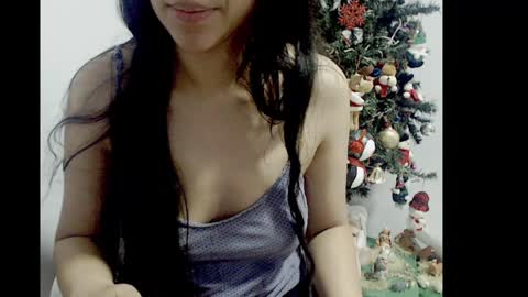 lizz1305 online show from December 2024 03:21:02 PM