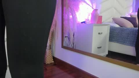 LIZZI online show from April 2026 08:45:02 PM