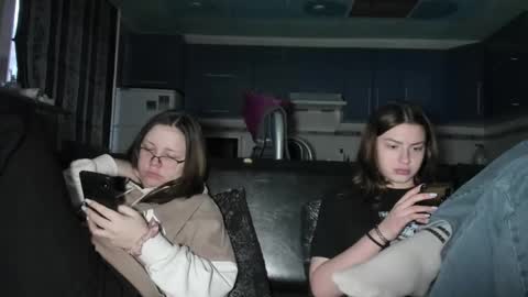 lizzi_muur online show from March 2025 03:20:01 PM