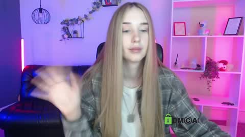 Snapshot of lizzie_boom chatting on May 2026 08:42:01 AM lizzie_boom online show from May 2026 08:42:01 AM