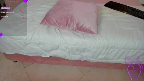 Snapshot of lizzy_joss chatting on October 2025 11:39:02 PM Lizzy Joss online show from October 2025 11:39:02 PM