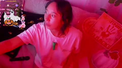 Snapshot of lizzy_kawuaii chatting on October 2025 02:43:02 AM lizzy online show from October 2025 02:43:02 AM