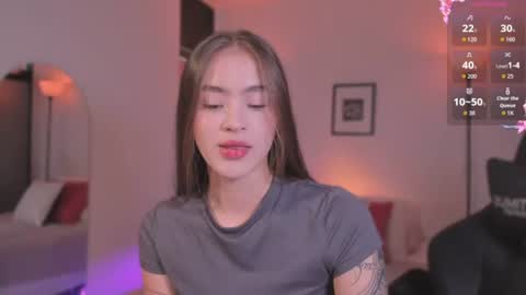Lizzy Colins online show from July 2026 07:24:01 PM
