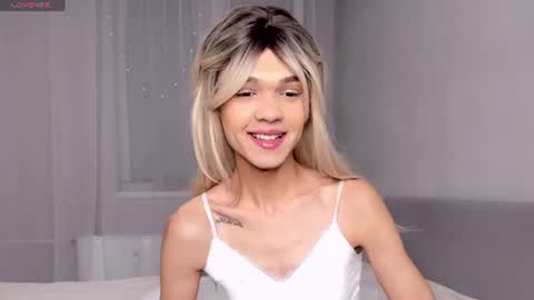 lizzydelrey online show from July 2026 07:30:01 PM