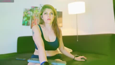 Liz  online show from March 2025 04:07:02 AM