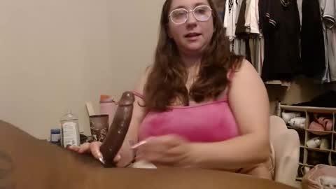 llena_de_lechee online show from February 2026 04:55:02 AM