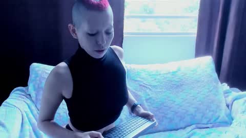 Lynx Mist online show from March 2026 06:11:02 PM