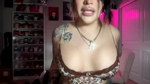 lo_cakez online show from December 2024 07:18:02 AM