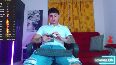 Snapshot of lobito_xxxl chatting on September 2025 09:37:02 PM lobito_xxxl online show from September 2025 09:37:02 PM