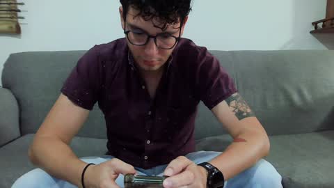 Snapshot of lobomx19 chatting on February 2025 12:06:02 AM Lobo online show from February 2025 12:06:02 AM