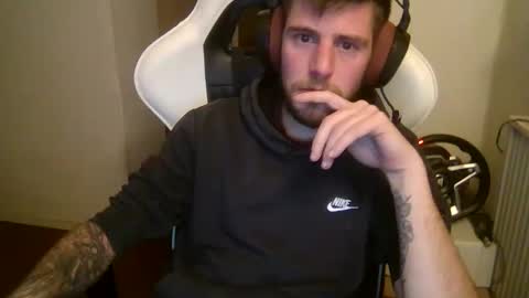 lobo online show from November 2025 03:20:02 AM