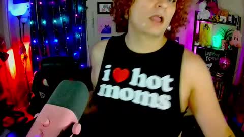 Snapshot of lobotomyprincess chatting on August 2026 04:22:01 AM LobotomyPrincess online show from August 2026 04:22:01 AM