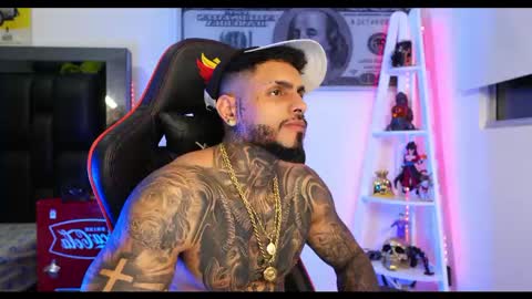 logan_hugh8 online show from March 2025 04:49:02 AM