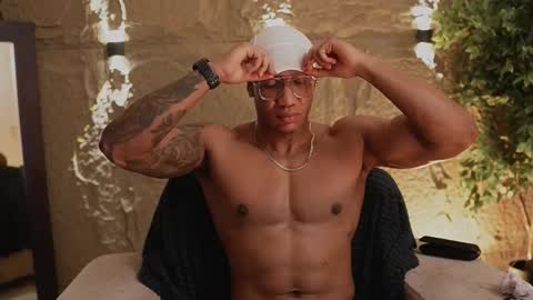 logan_varela online show from November 2025 10:15:01 AM