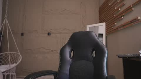 logan_varela online show from June 2026 11:44:01 AM
