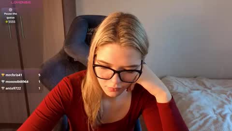 Logan and Katana online show from September 2025 12:05:01 PM