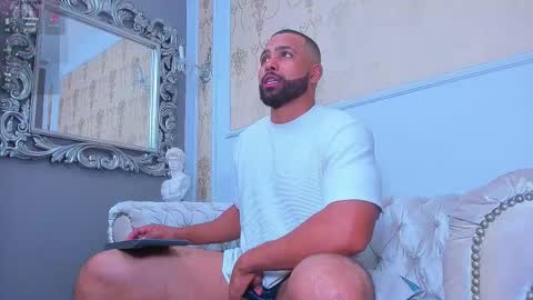 U can call me Logan online show from November 2025 03:07:01 AM