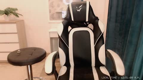Snapshot of lola_anderson chatting on February 2025 07:51:02 AM Lola online show from February 2025 07:51:02 AM