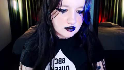 Snapshot of lola_chi chatting on November 2025 09:25:02 PM Lola Chi online show from November 2025 09:25:02 PM