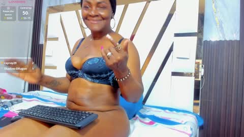 Snapshot of lola_hornei chatting on December 2024 09:41:02 PM Lola online show from December 2024 09:41:02 PM