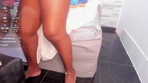 Snapshot of lola_hornei chatting on January 2025 02:13:02 PM Lola online show from January 2025 02:13:02 PM