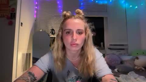 Snapshot of lolaa555 chatting on July 2026 06:55:02 AM lolaa555 online show from July 2026 06:55:02 AM