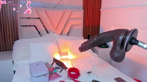 Lola Angel online show from January 2025 08:21:01 PM