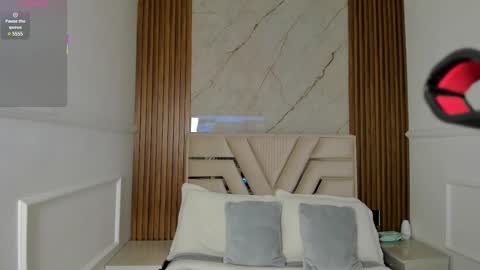 Lola Angel online show from March 2025 07:43:02 PM