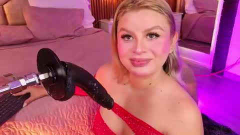 Lola Angel online show from June 2026 09:06:02 PM