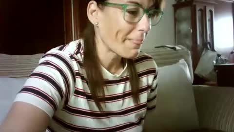 LOLA HUESO y ERIC online show from February 2025 08:28:01 AM