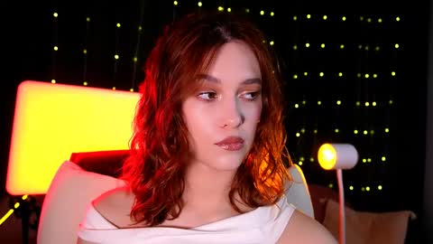 lolalemona online show from May 2026 10:33:02 AM