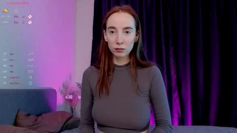 Snapshot of lolalivex chatting on September 2025 04:45:02 PM Helloo everyone im Lola online show from September 2025 04:45:02 PM