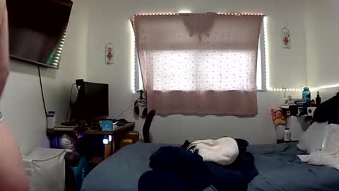 Lola Lixx online show from May 2026 09:45:02 PM