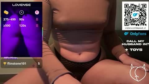 lolapeachtv online show from December 2025 09:31:02 PM